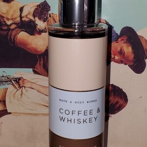 Bath & Body Works Coffee & Whiskey Mist - Cream and Brown